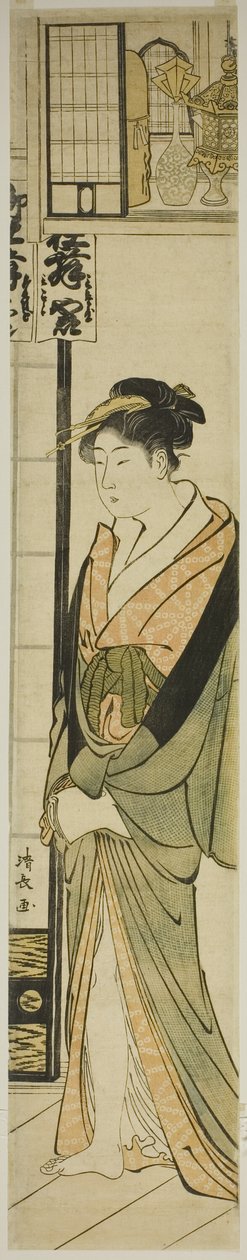 お守りの棚の下に立つ花魁 作： 清永鳥居