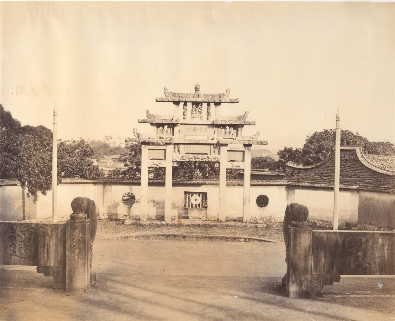 Triumphal Arche、Foochow、カリフォルニア州。 1869年。 作： 桐興。