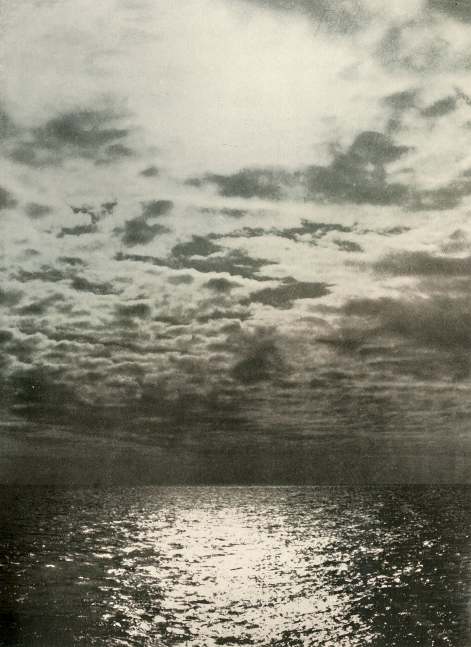 海が凍る前の雲の効果、c1908、1909 作： 不明