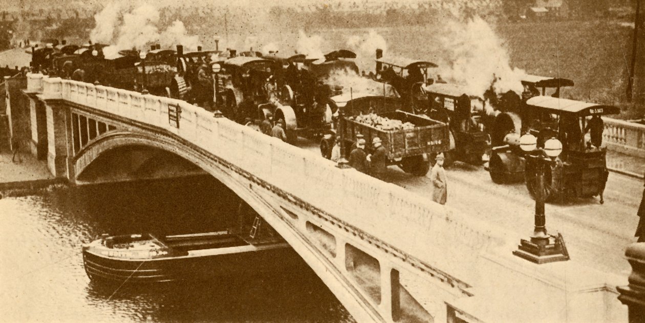 Cavershamでテムズ川を渡るコンクリート橋、c1930。 作： 不明
