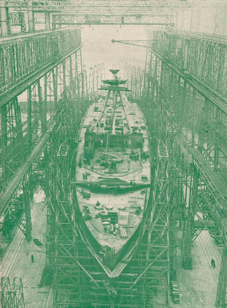建設中の軽巡洋艦、c1917 1919 作： 不明