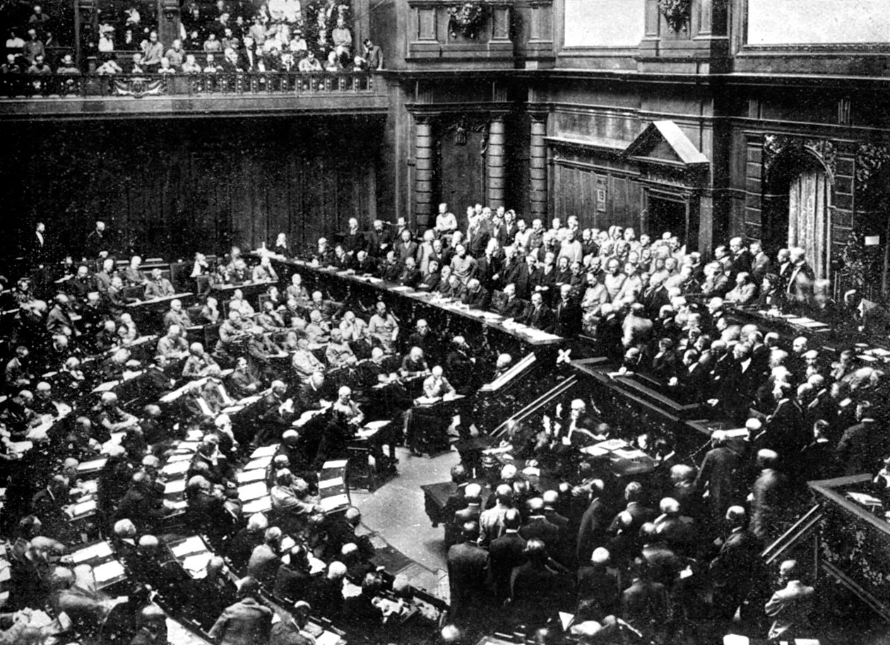 ドイツ連邦議会、1926年の典型的な国会議事堂 作： 不明