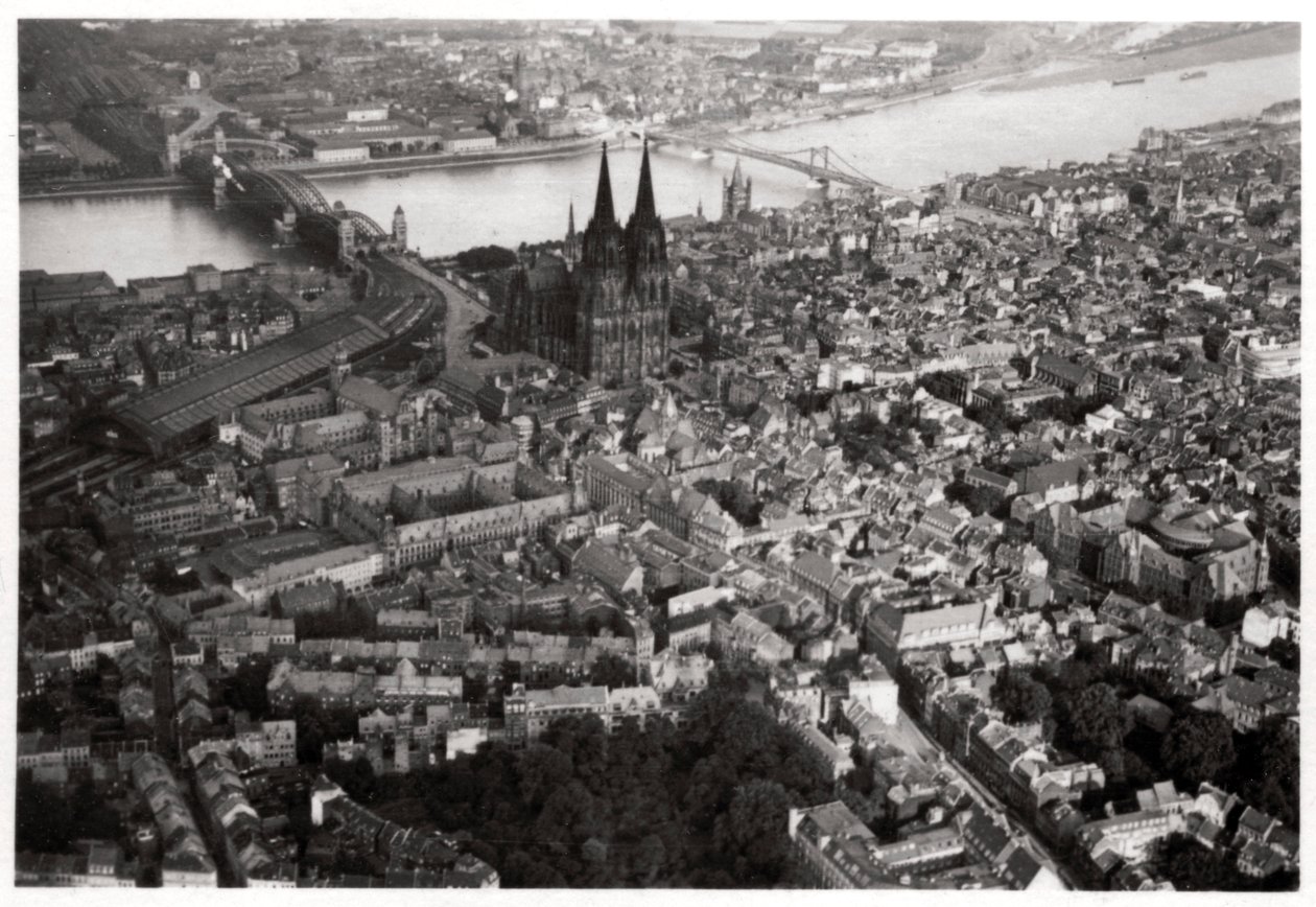 ツェッペリン、1933年1933年からドイツ、ノルトラインヴェストファーレン州ケルンの航空写真 作： 不明