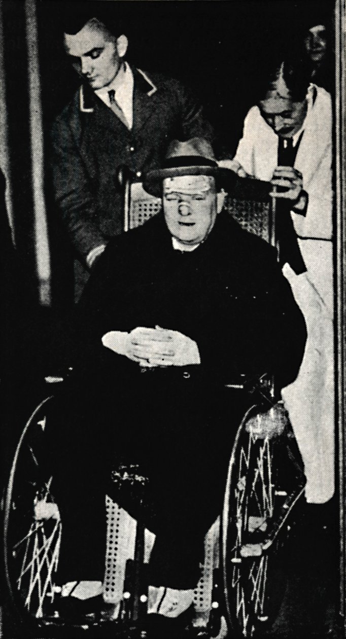 チャーチル氏への事故、1931年11月、1945年。 作： 不明