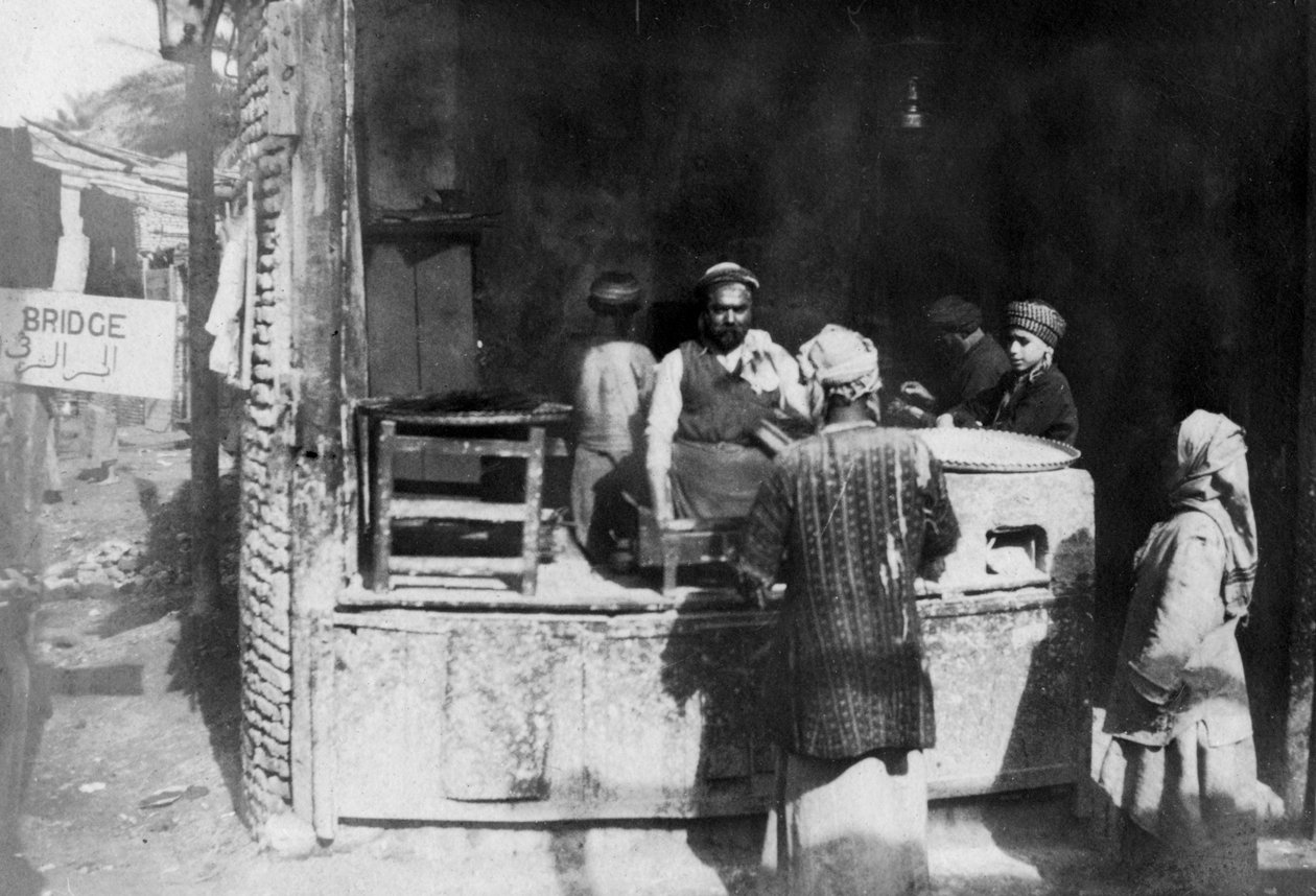 アラブ料理、アレッポ通り、バグダッド、イラク、1917-1919 作： 不明