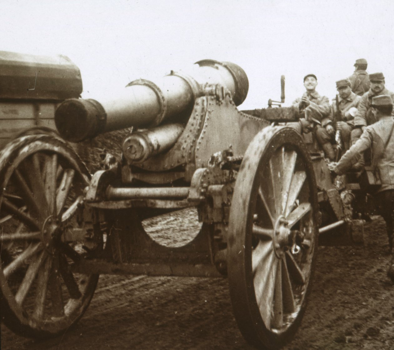 北フランス、ヴェルダンの砲兵柱、c1914-c1918 作： 不明