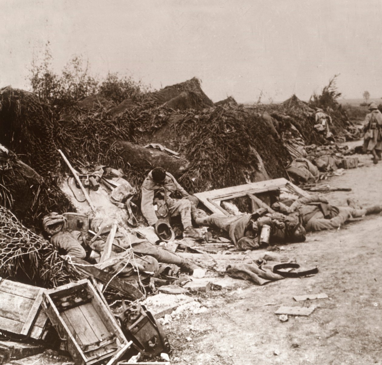 1918年6月、フランス北部、クールセルの占領後の遺体 作： 不明
