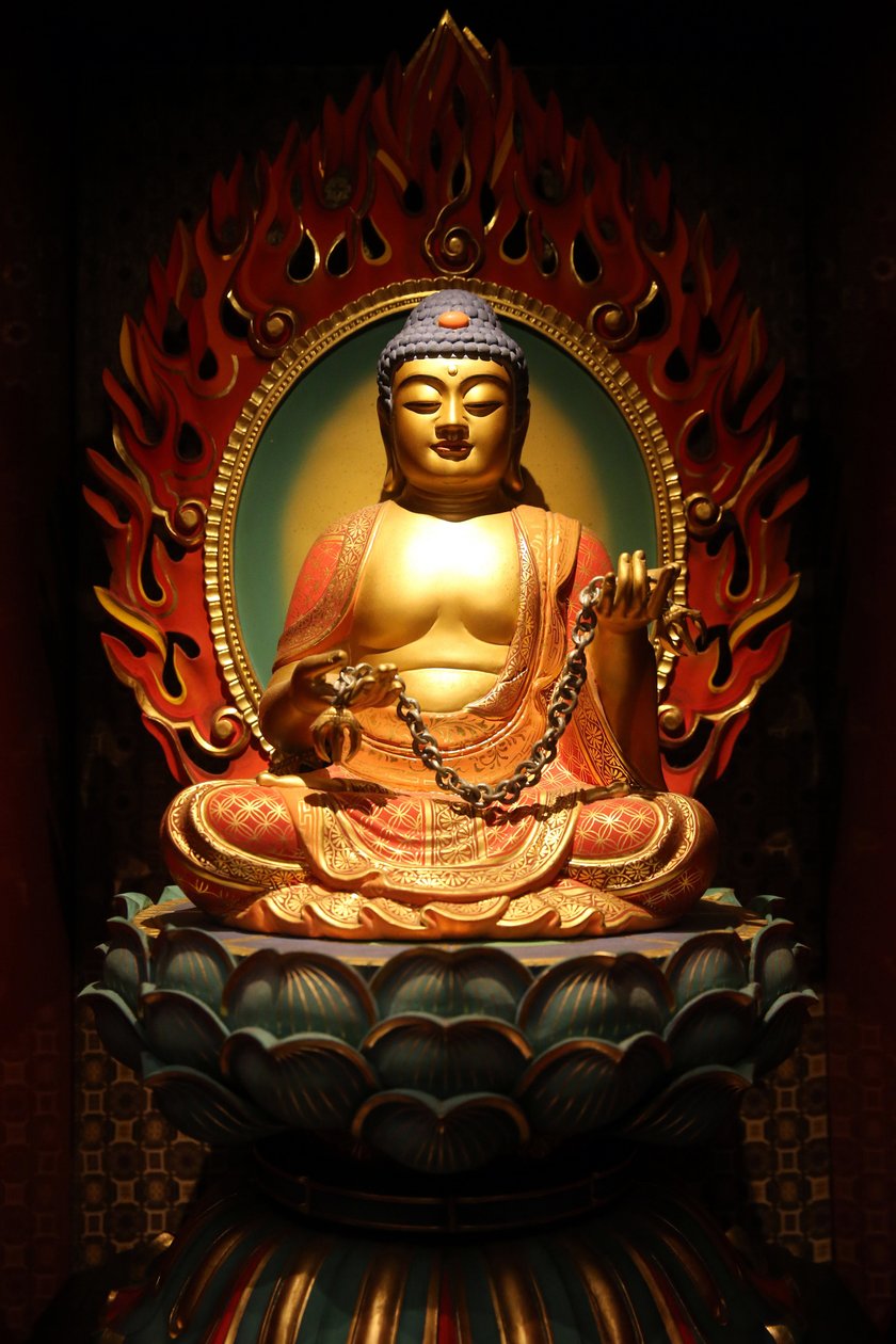チャイナタウンにあるBuddha Tooth Relic Temple。仏像、20160818、シンガポール、シンガポール 作： 不明