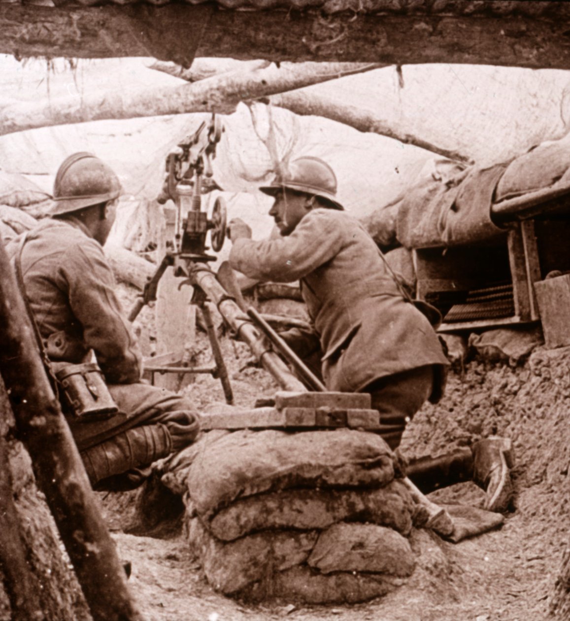 偽装機関銃、c1914-c1918 作： 不明