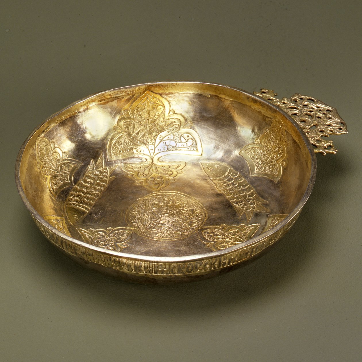 1552年以前のカザンのカナーテからの皇帝イワン4世のひどいチャルカ酒杯 作： 不明