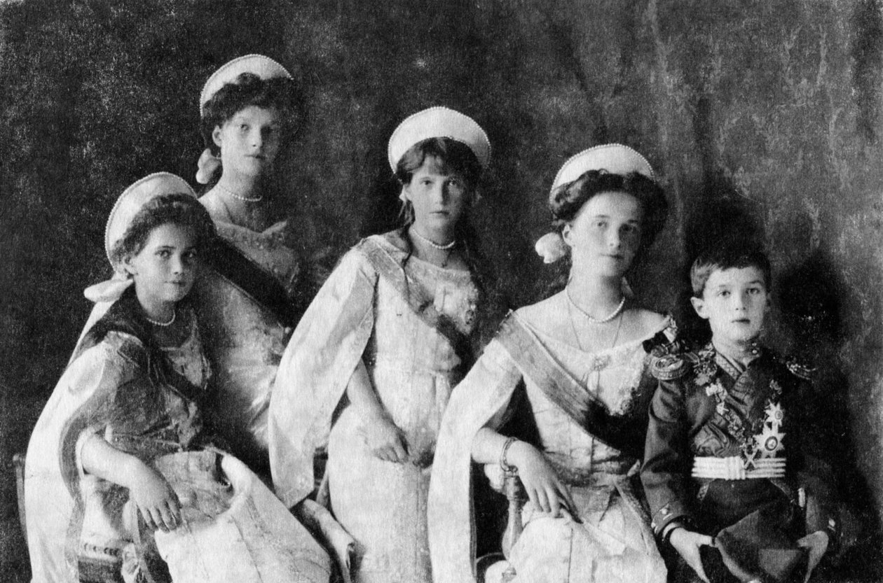ロシア皇帝ニコラス2世の子供、c1910。 作： 不明