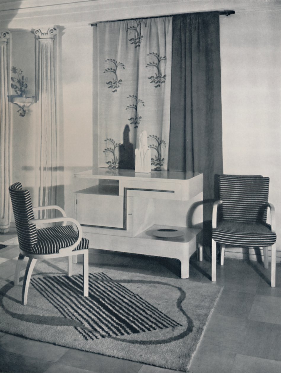ヘイズマーシャルがフォートナム＆メイソン社（1936年）のために設計した部屋の隅 作： 不明