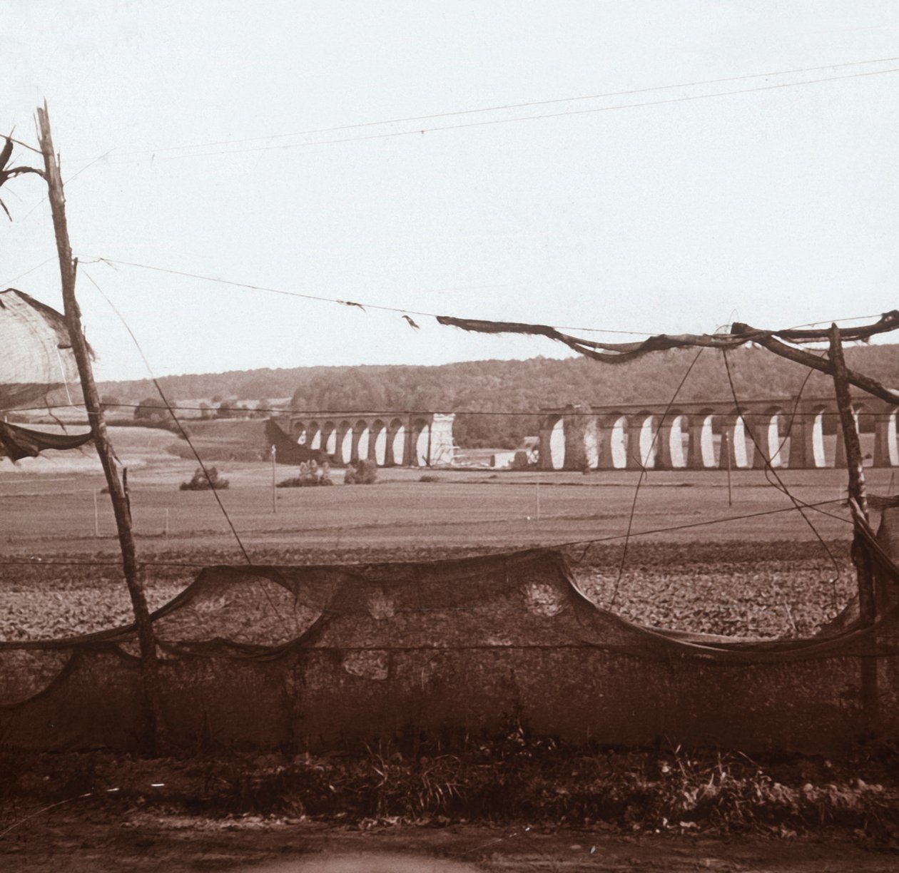 ダネマリー高架橋、フランス北部、c1914-c1918 作： 不明