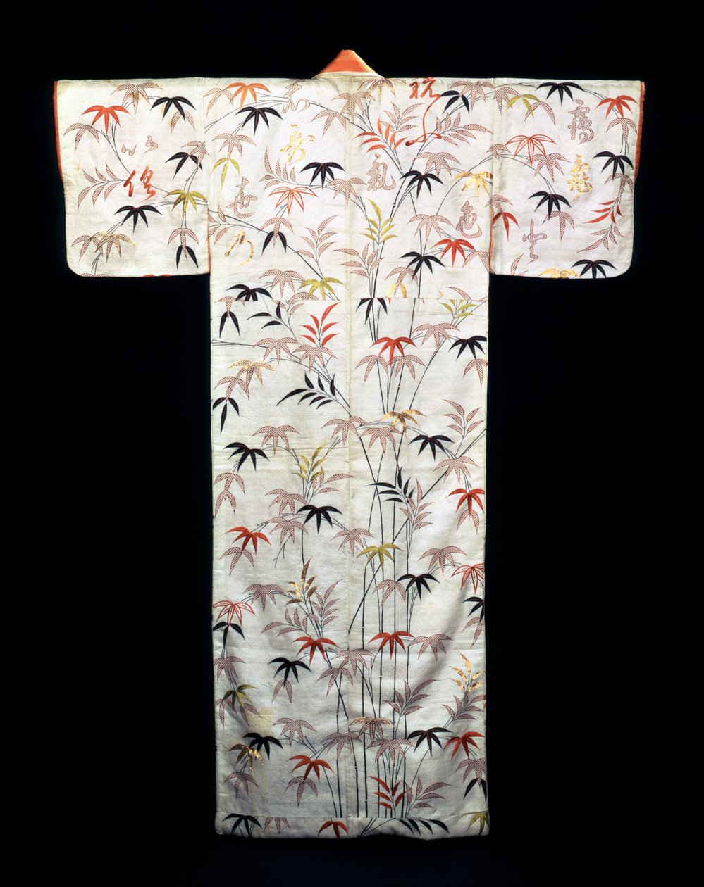 刺繍入り白サテンレディース着物、日本人、江戸時代、1600〜1867年 作： 不明