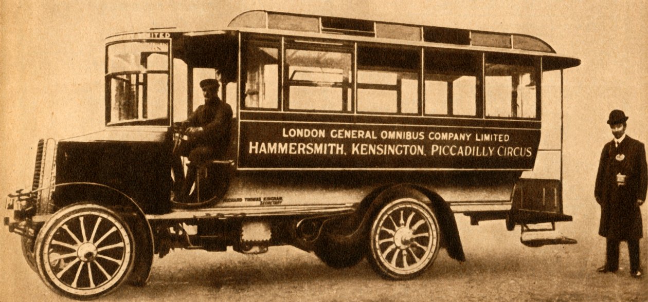 最初のLGOCモーターバス、1904年、1933年。 作： 不明