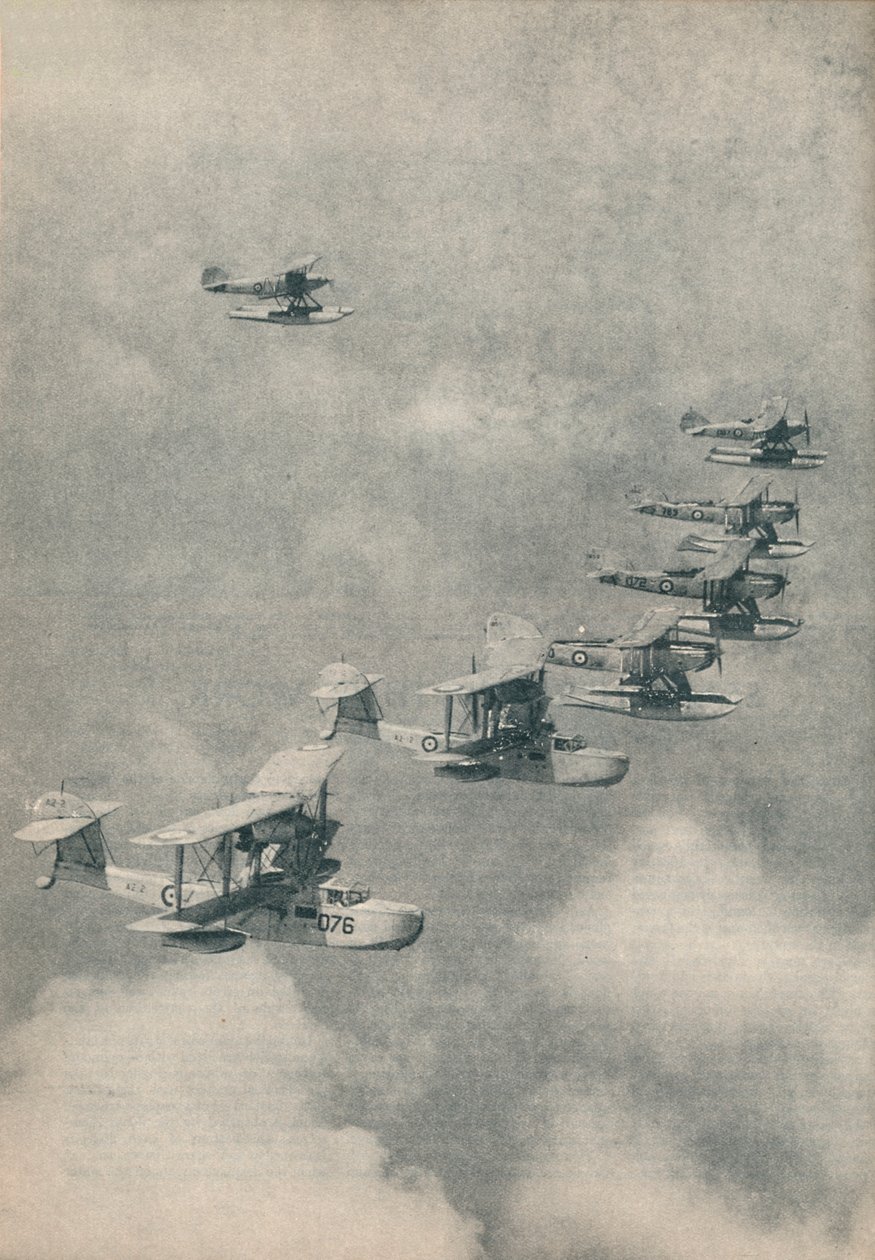 英国海軍の空母からの飛行船と水上飛行機、c1936 c1937 作： 不明