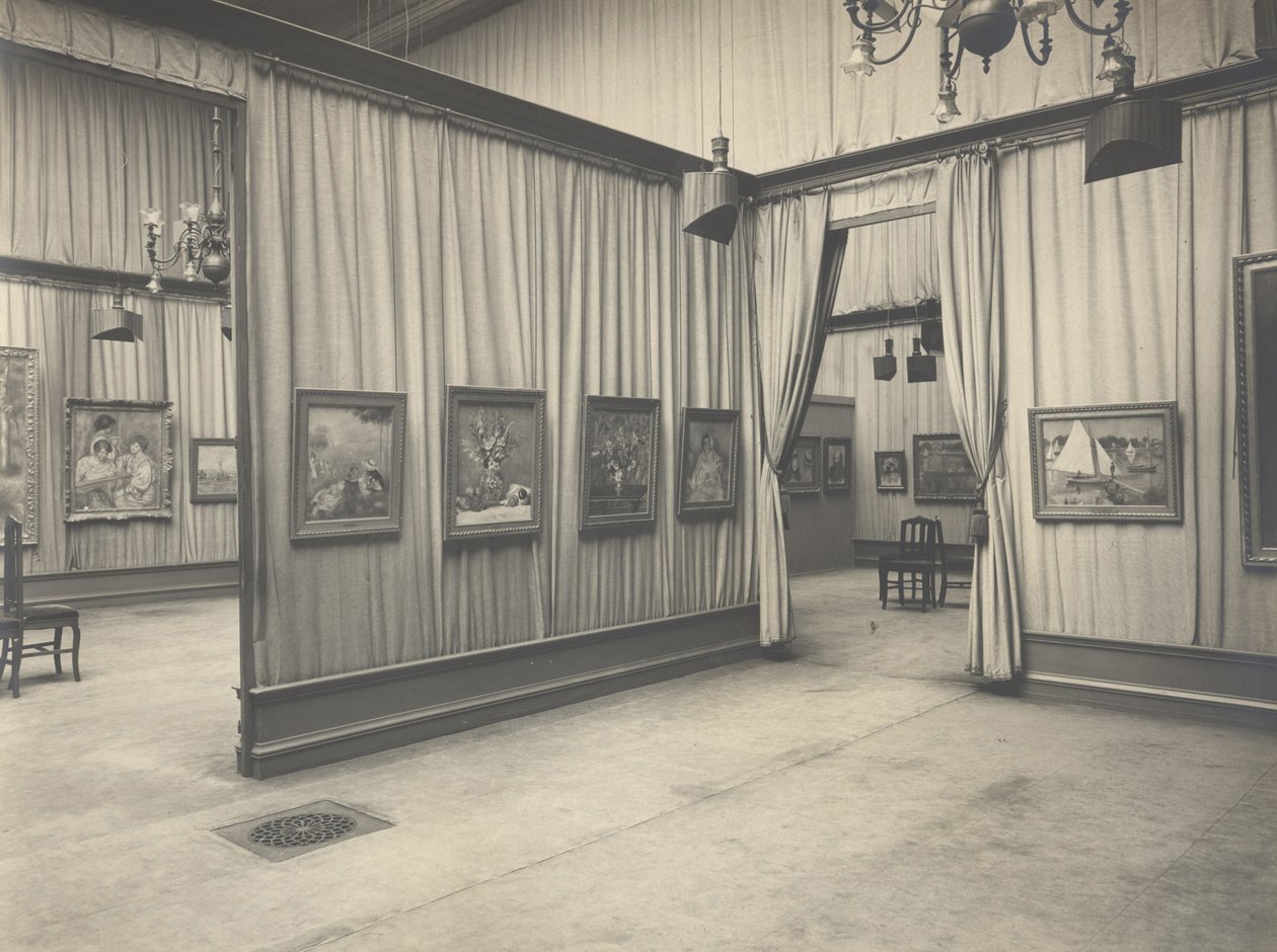 ギャルリーデュランルエル、オーギュストルノワール展、1920年。 作： 不明