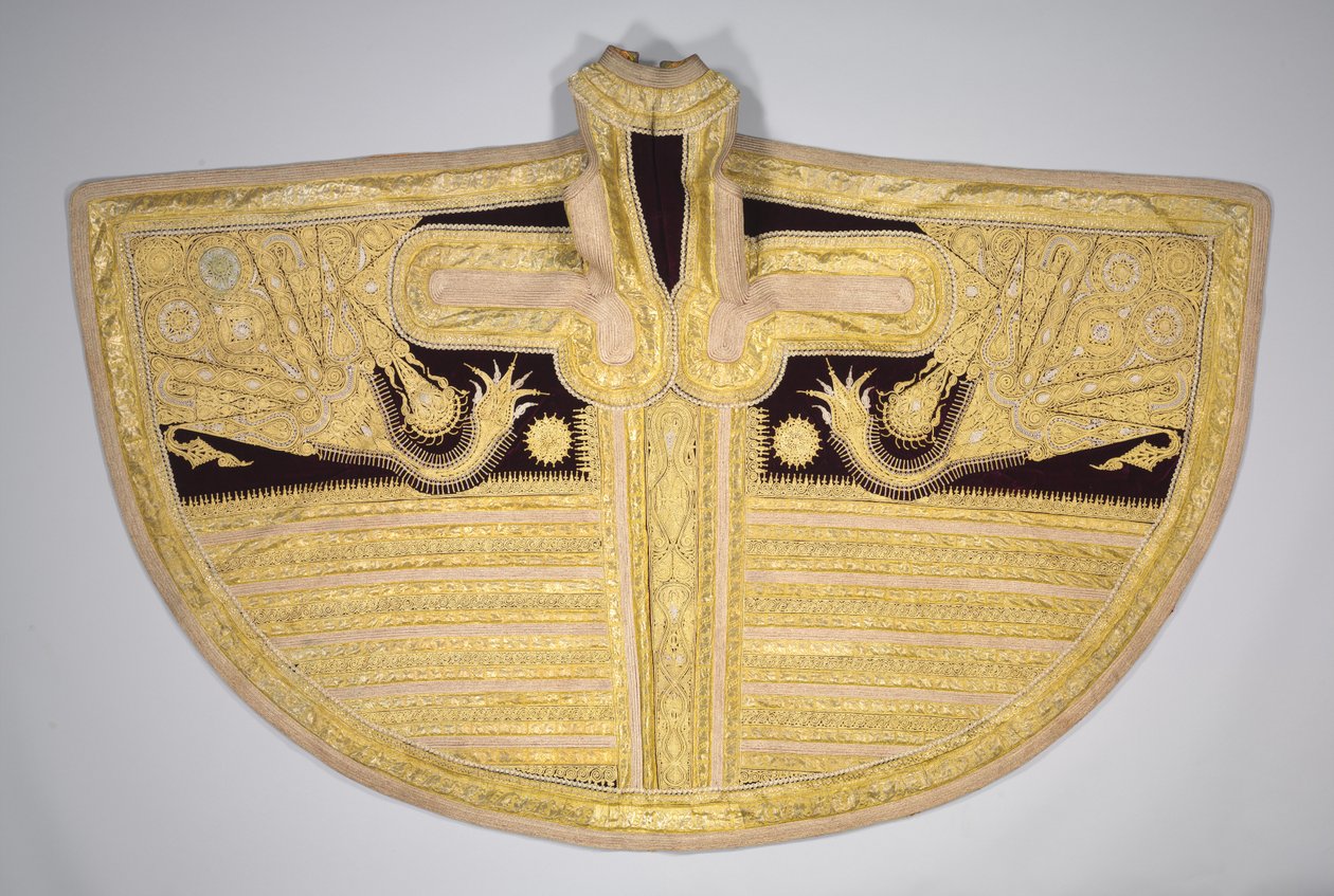 女性のための金糸刺繍衣服、1800年代後半。 作： 不明