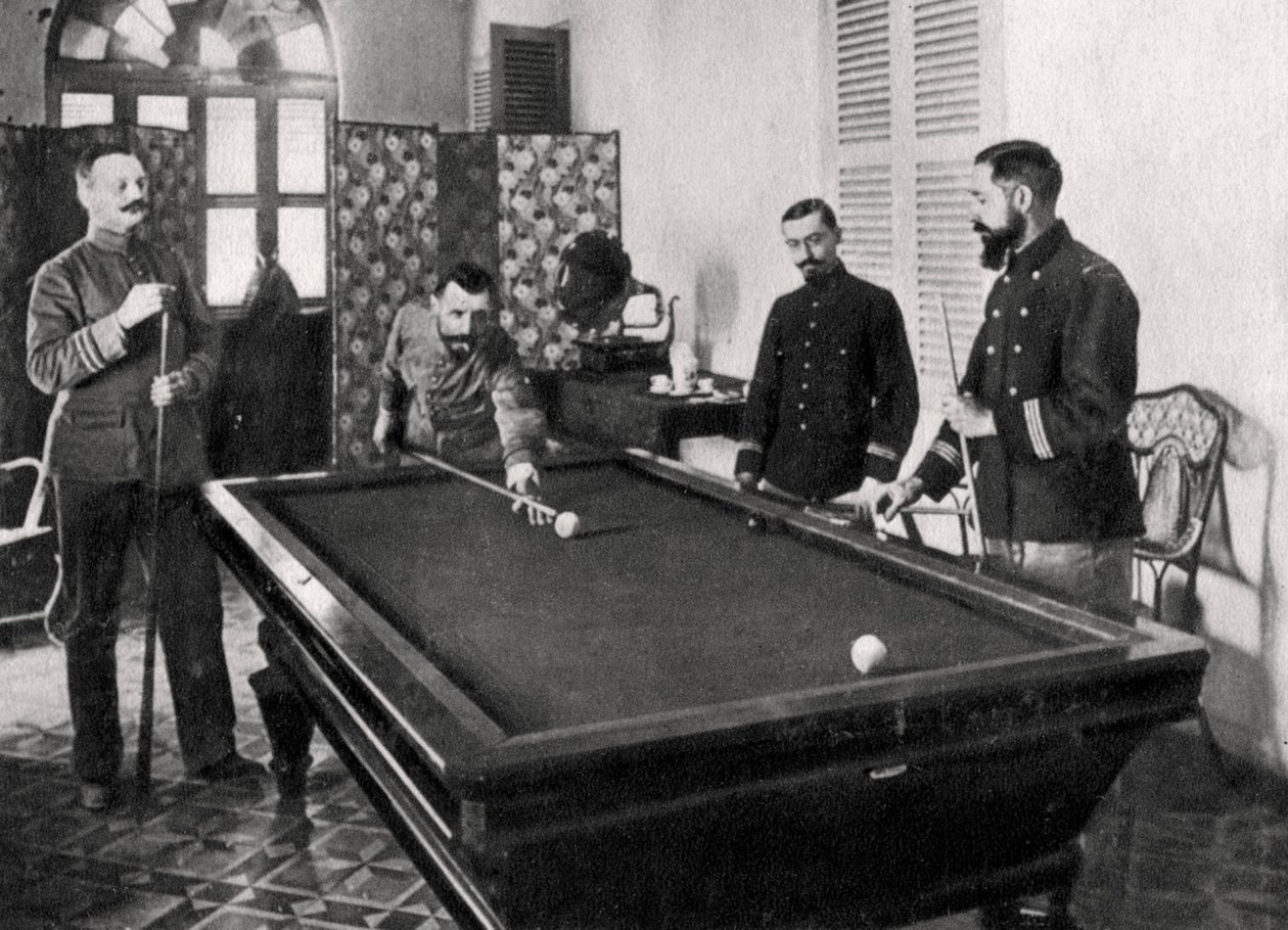 アンリグロー、フランスの兵士、ビリヤードをプレイ、1895 作： 不明