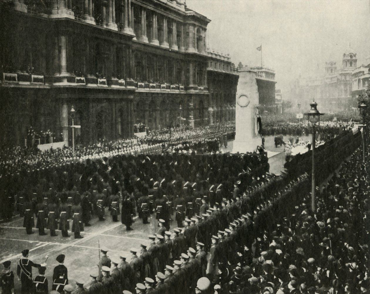 1936年、1937年11月11日、ホワイトホールの慰霊碑で休戦日の式典に出席するジョージ6世王。 作： 不明