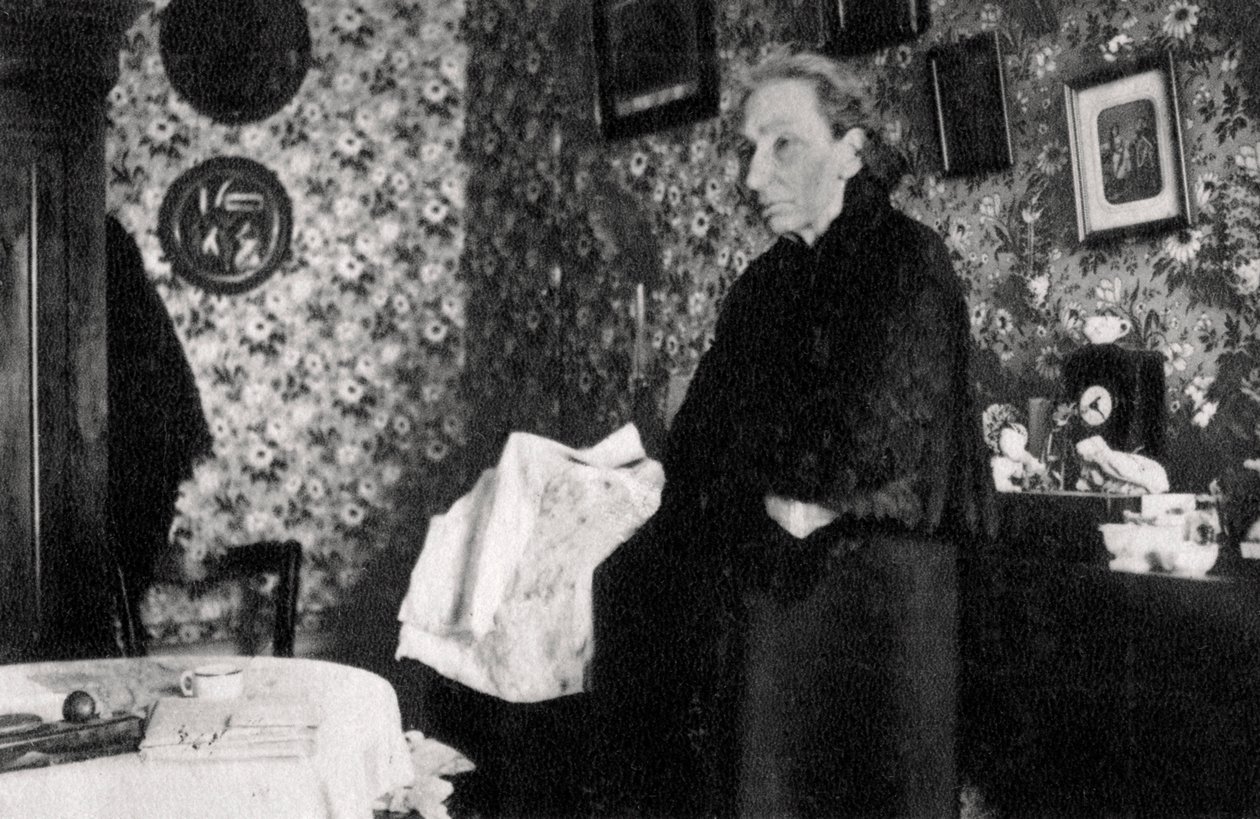 1899年フランスの学校教師、医療従事者、アナキスト、ルイーズミシェル 作： 不明
