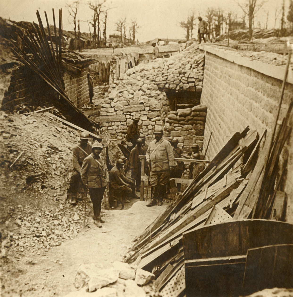 マルソー兵舎、北フランス、ヴェルダン、1916 作： 不明