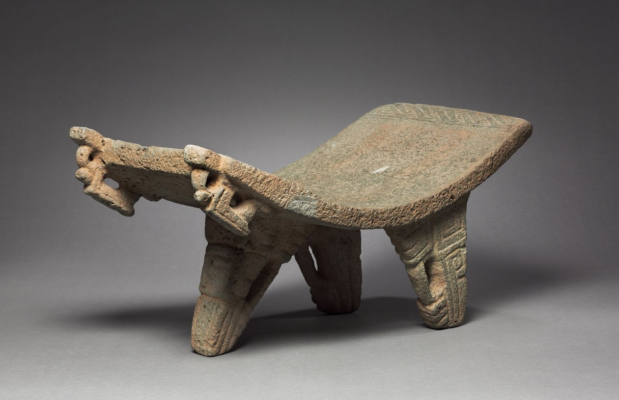 Metate、1200-1500。 作： 不明
