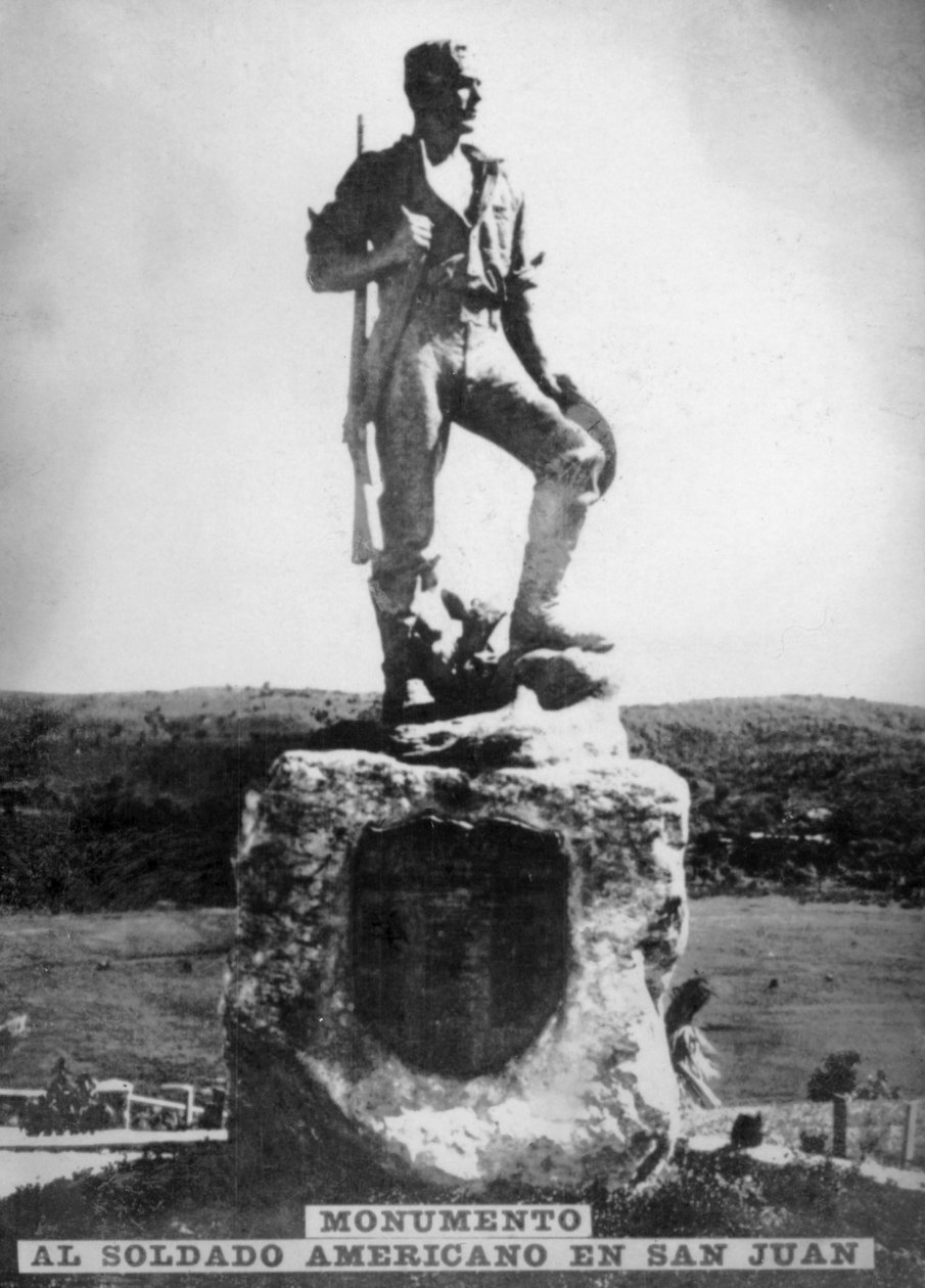 1920年代のサンファンヒルにあるアメリカ軍兵士の記念碑 作： 不明