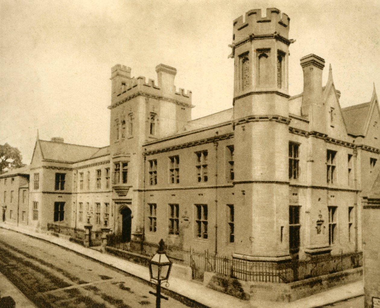 No.64。OundleSchool、Northants、1923。 作： 不明