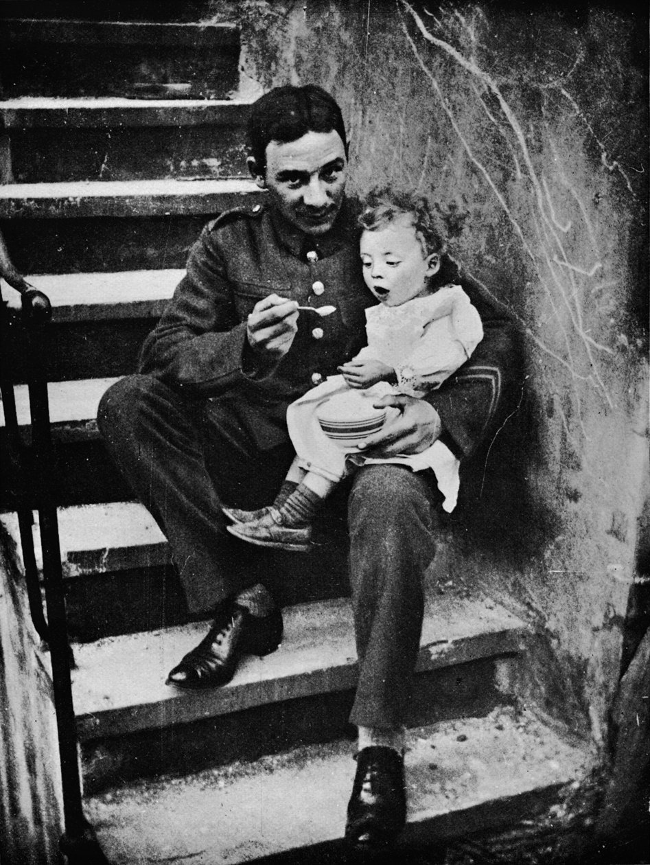 1915年にビレットに役立った新軍の1つ 作： 不明