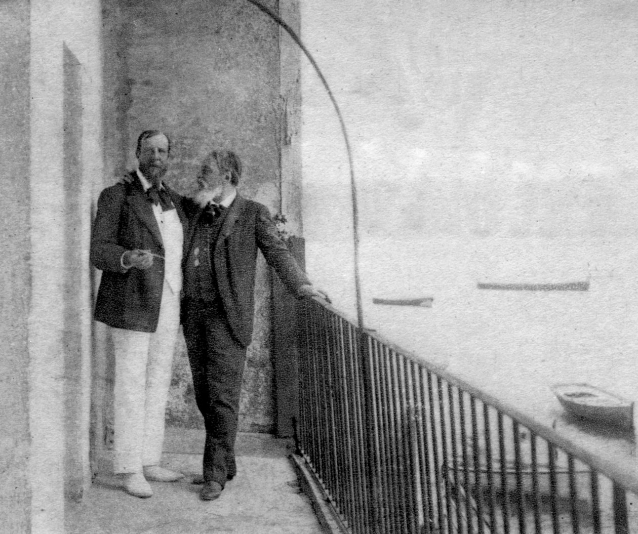 フランスの作家であり政治家であるポールデルーレとフランスの俳優、ジャンムーネサリー（1899年） 作： 不明