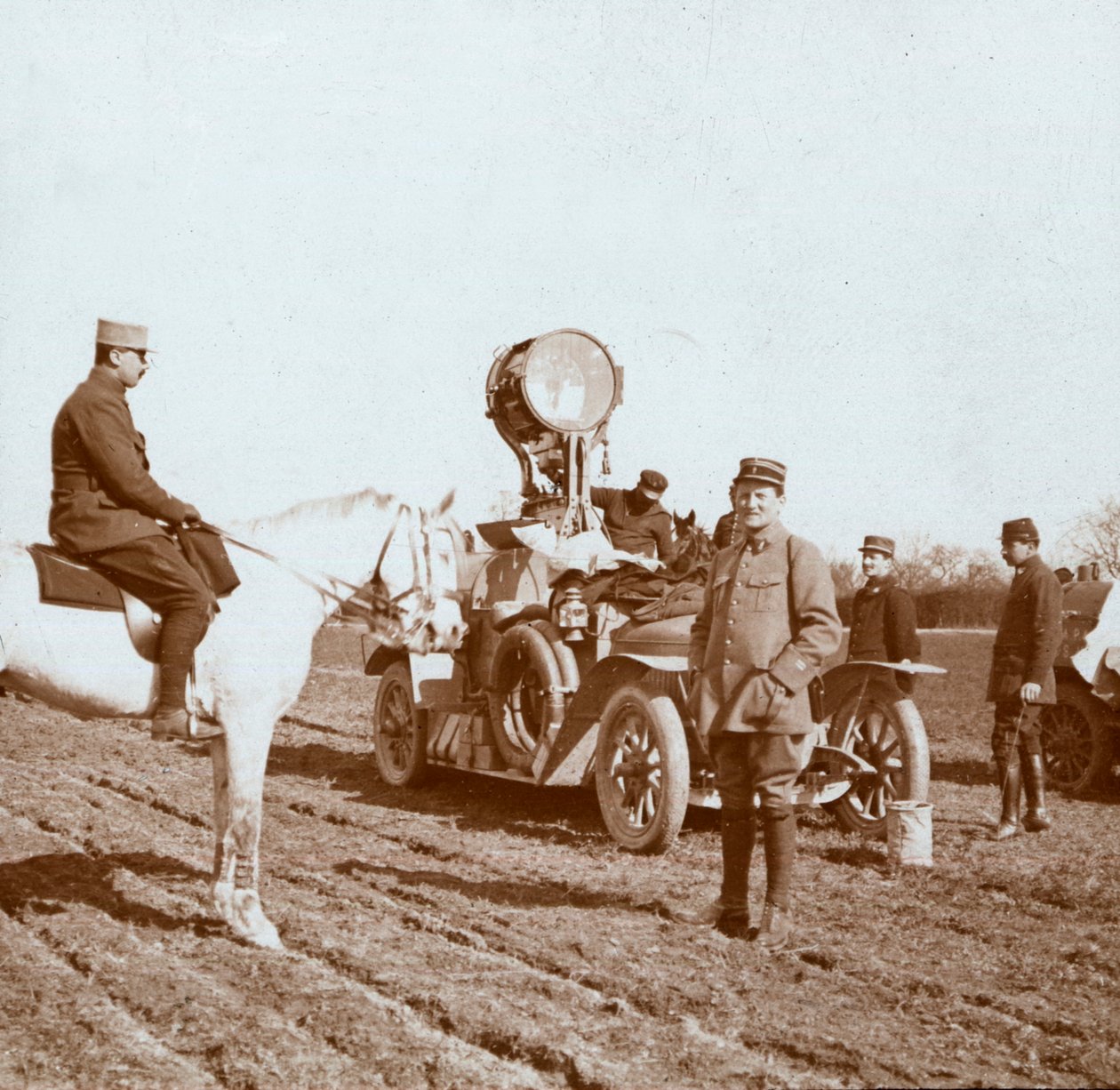 プロジェクター、フランス北部、シャロン、c1914-c1918。 作： 不明