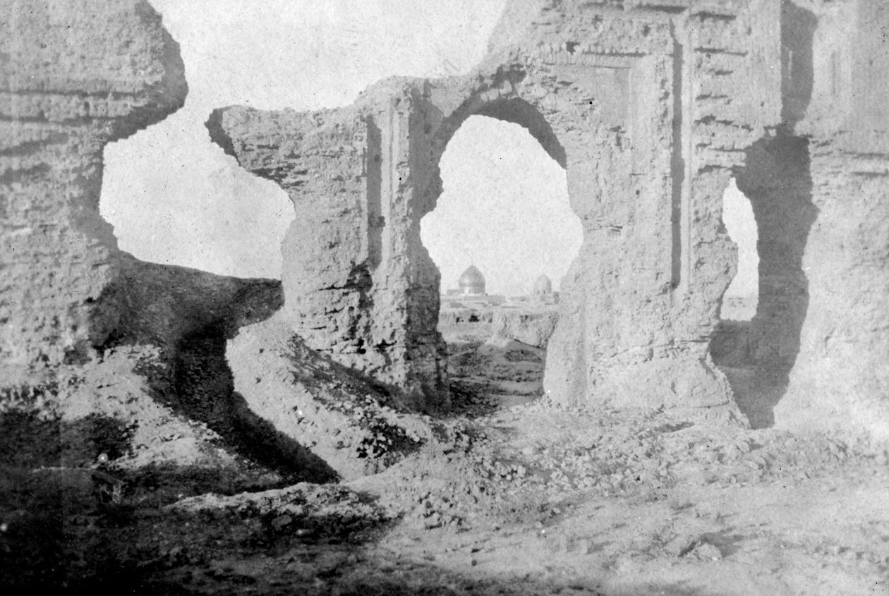 1917〜1919年、イラクのサマラシティのすぐ外にあるエンチャントガーデンの廃墟の壁 作： 不明