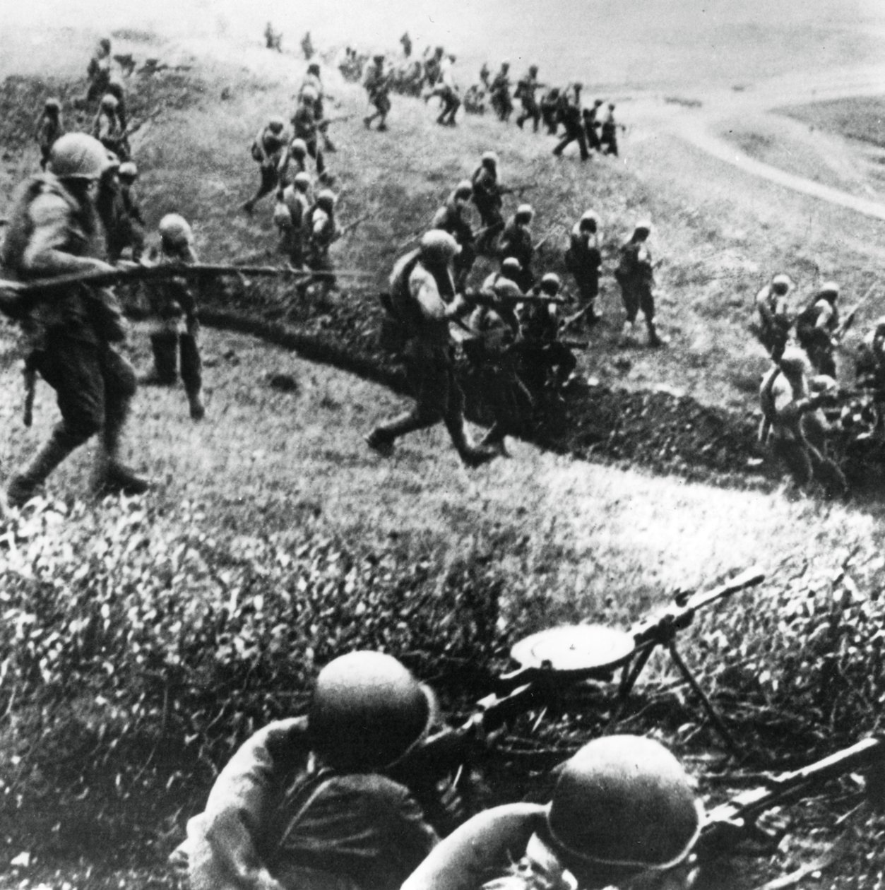 1942年9月、コーカサス北部、モズドク地方の反撃中のロシア軍 作： 不明
