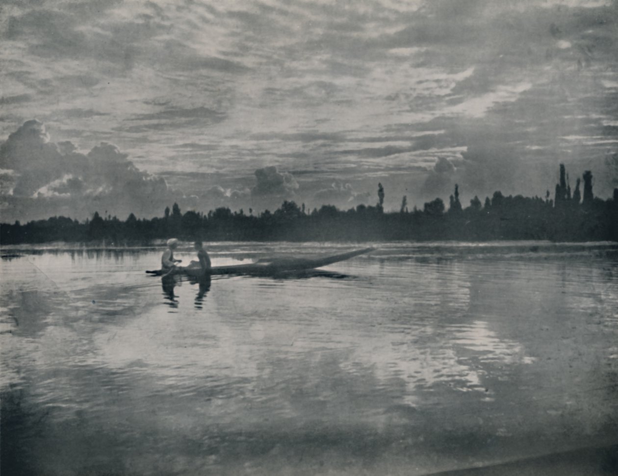 1936年、カシミールのダル湖に沈む夕日。 作： 不明