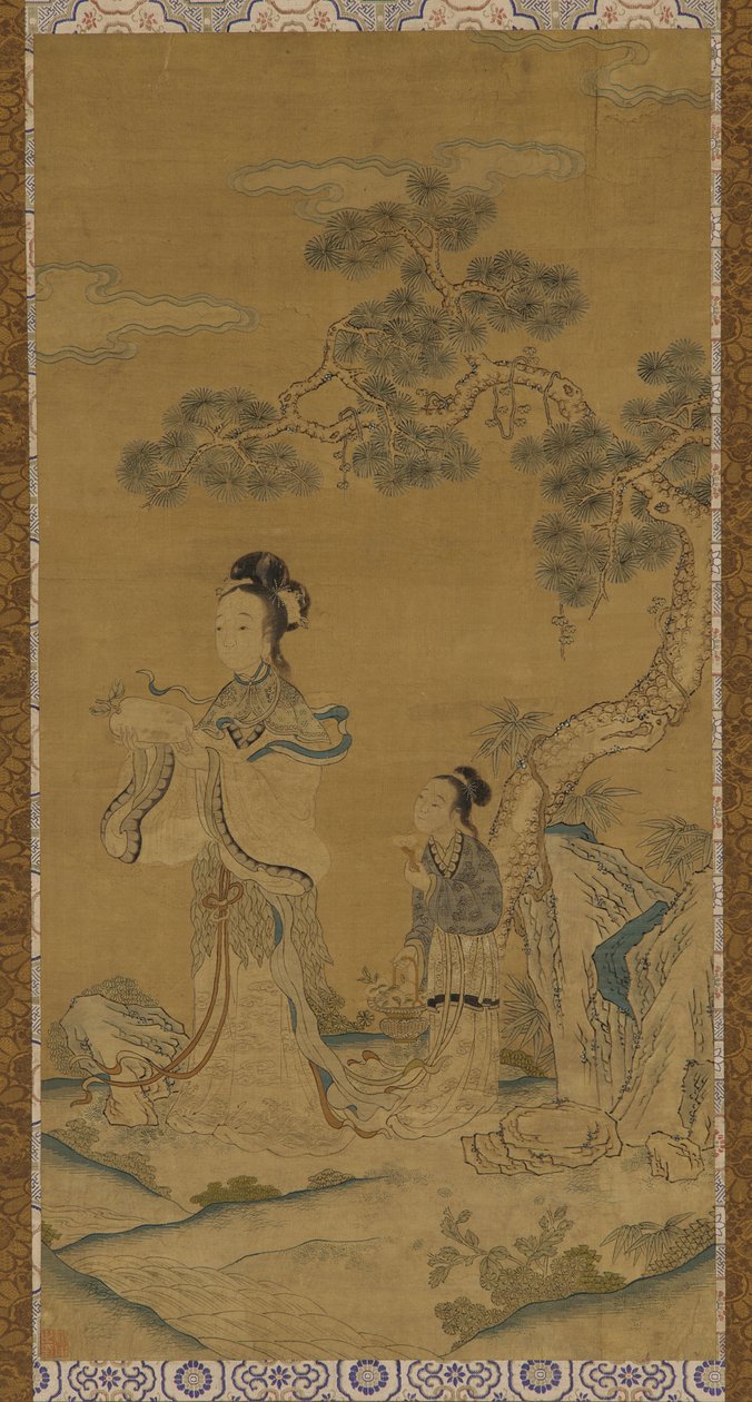 タペストリー: 明代、1368～1644年、松の下に立つ道教の女性不死身と付添人。 作： 不明