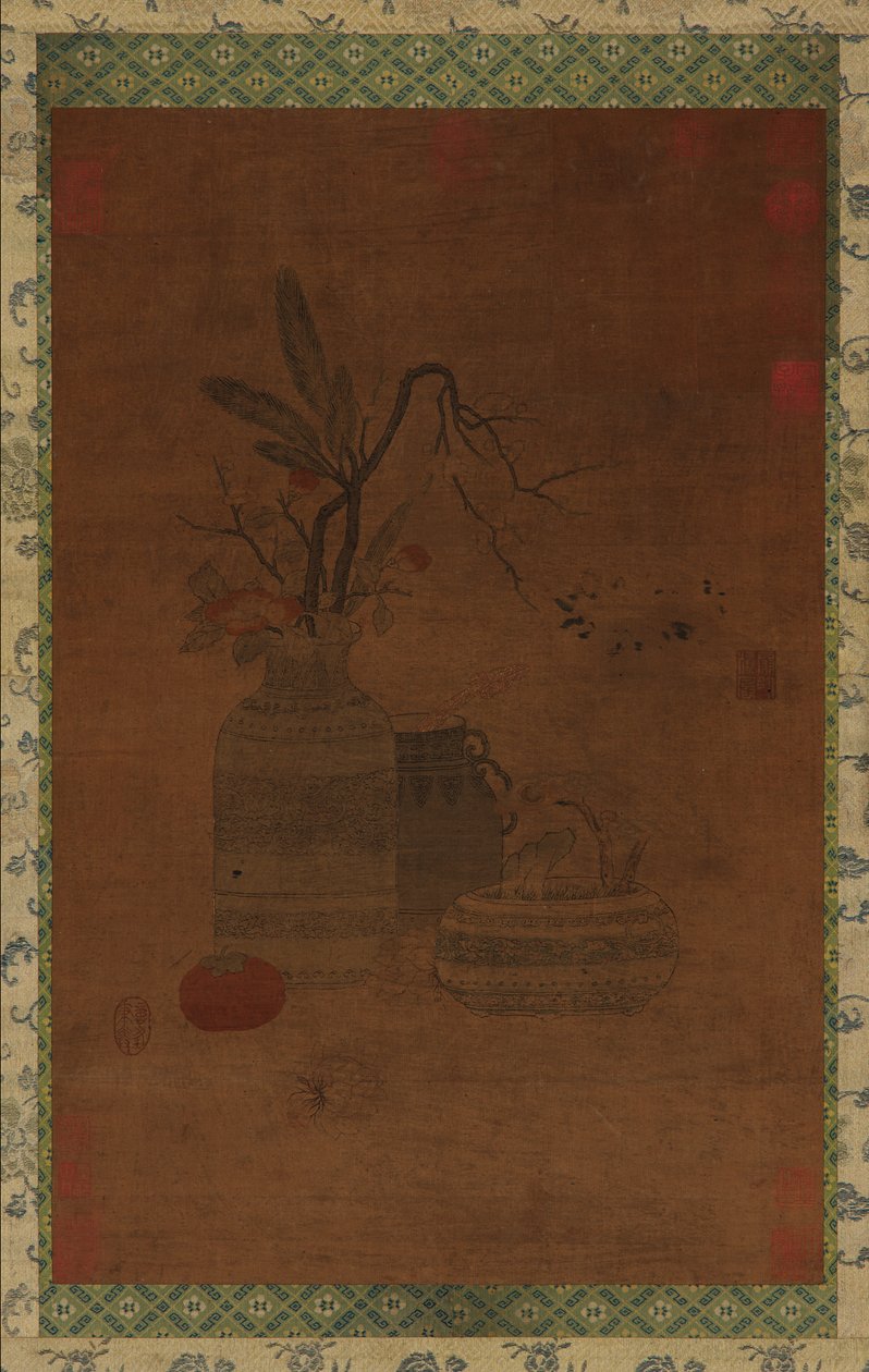 タペストリー: ボウル、2 つの瓶、花、果物、おそらく明王朝、1368-1644。 作： 不明
