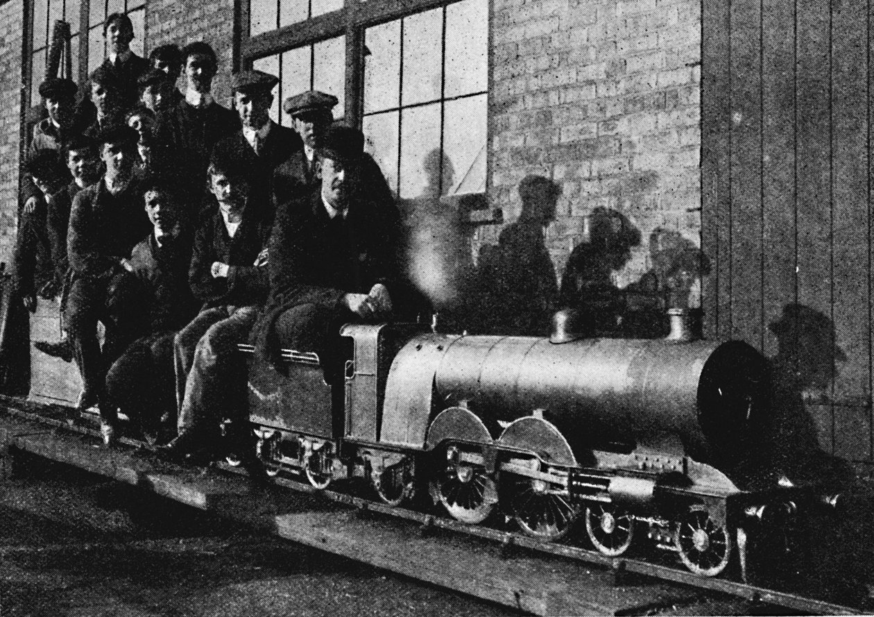 1926年のノーサンプトンでの小型アトランティックエンジンのテスト 作： 不明