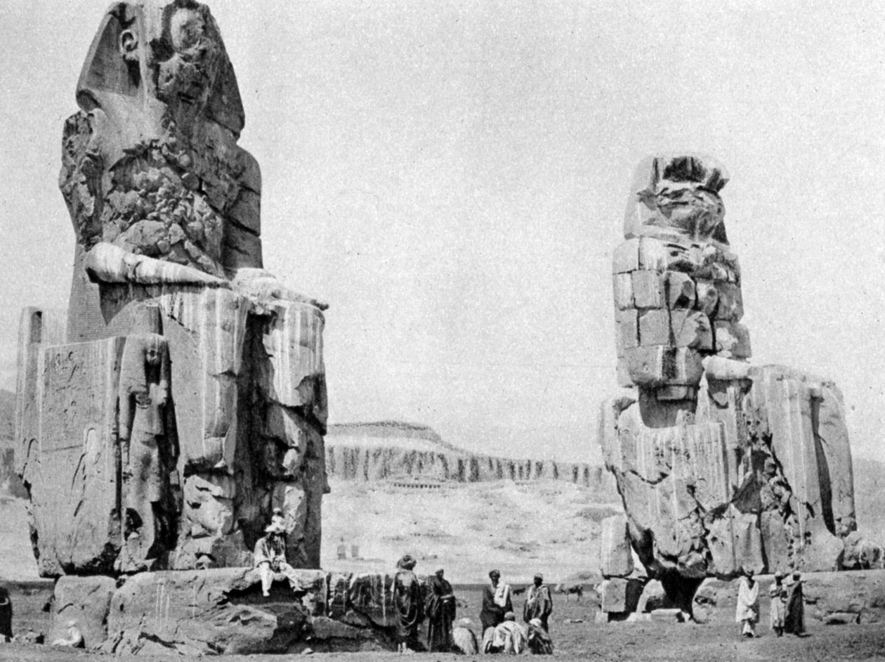 メムノンの巨像、ルクソールテーベ、エジプト、c1922 作： 不明