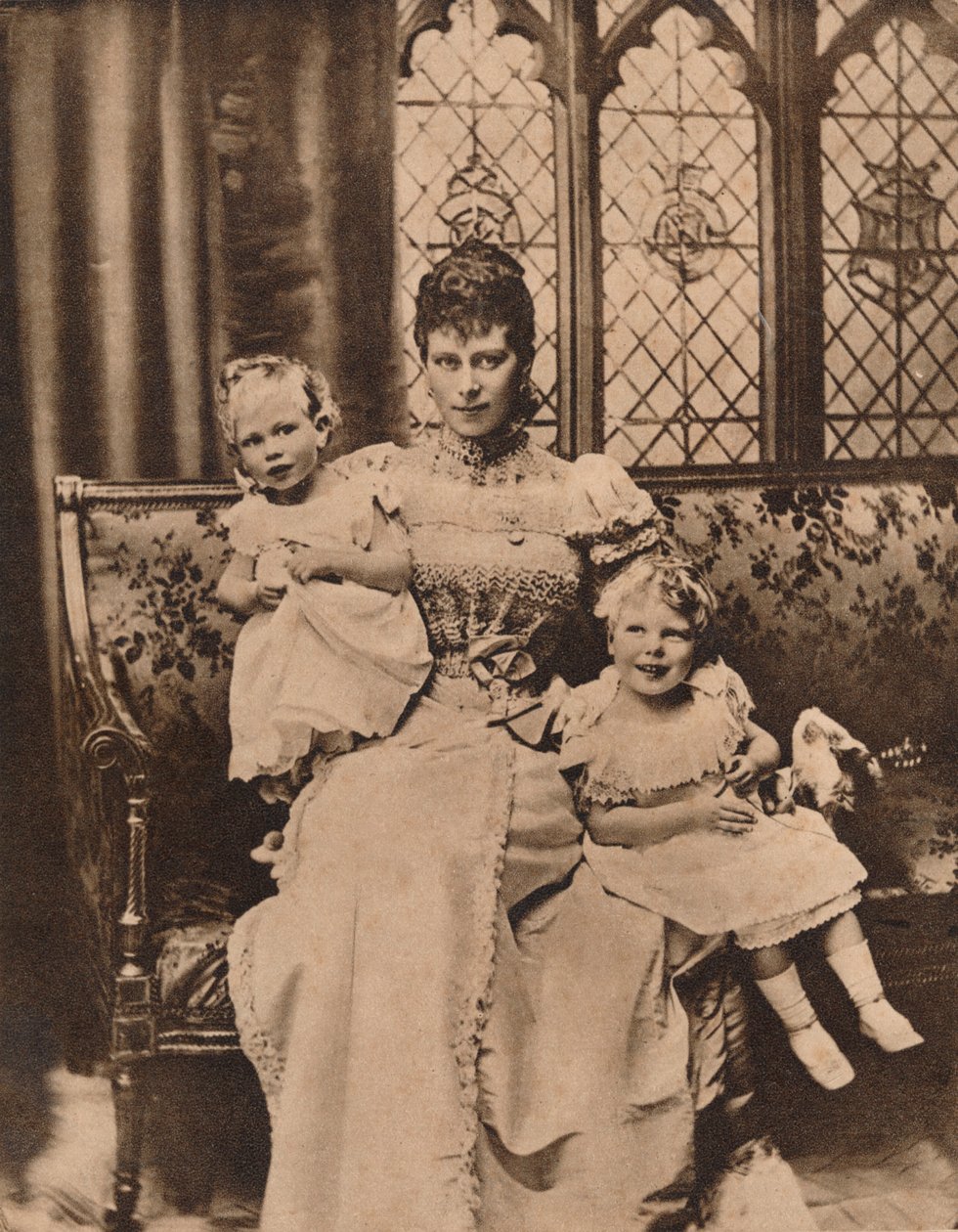 ヨーク公爵夫人と2人の息子、エドワード王子とアルバート王子、c1897 1935 作： 不明