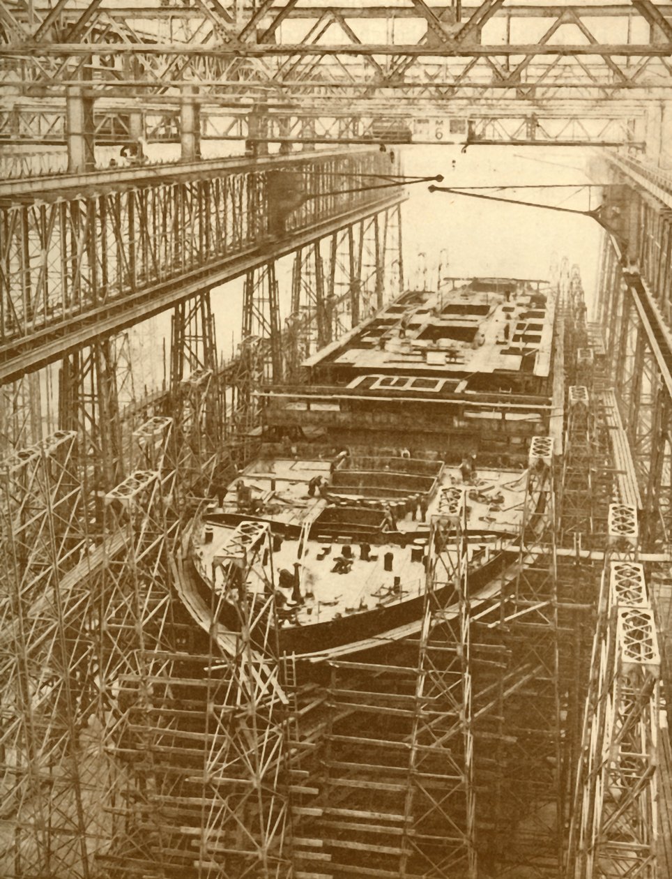 建設中のホワイトスターライナードリック、c1930。 作： 不明
