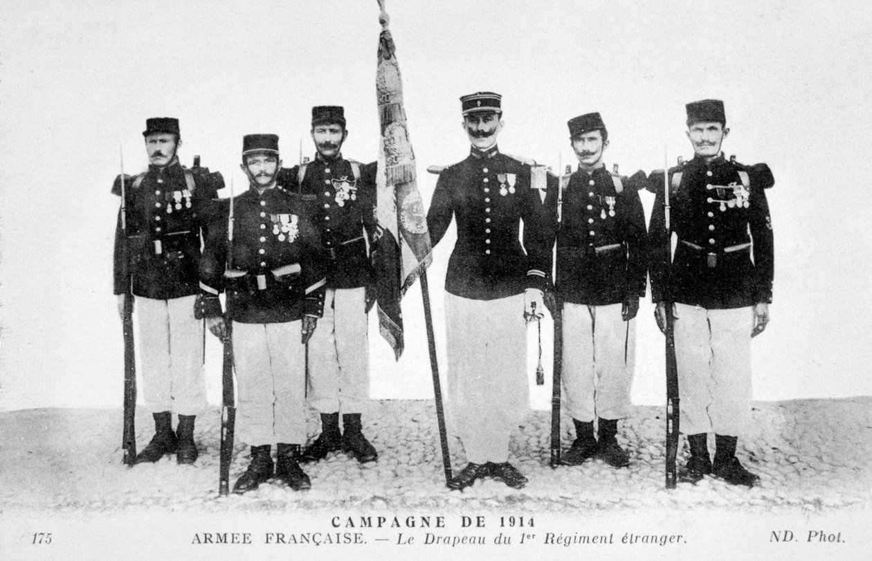 1914年のフランス外人部隊の第1連隊の旗 作： 不明