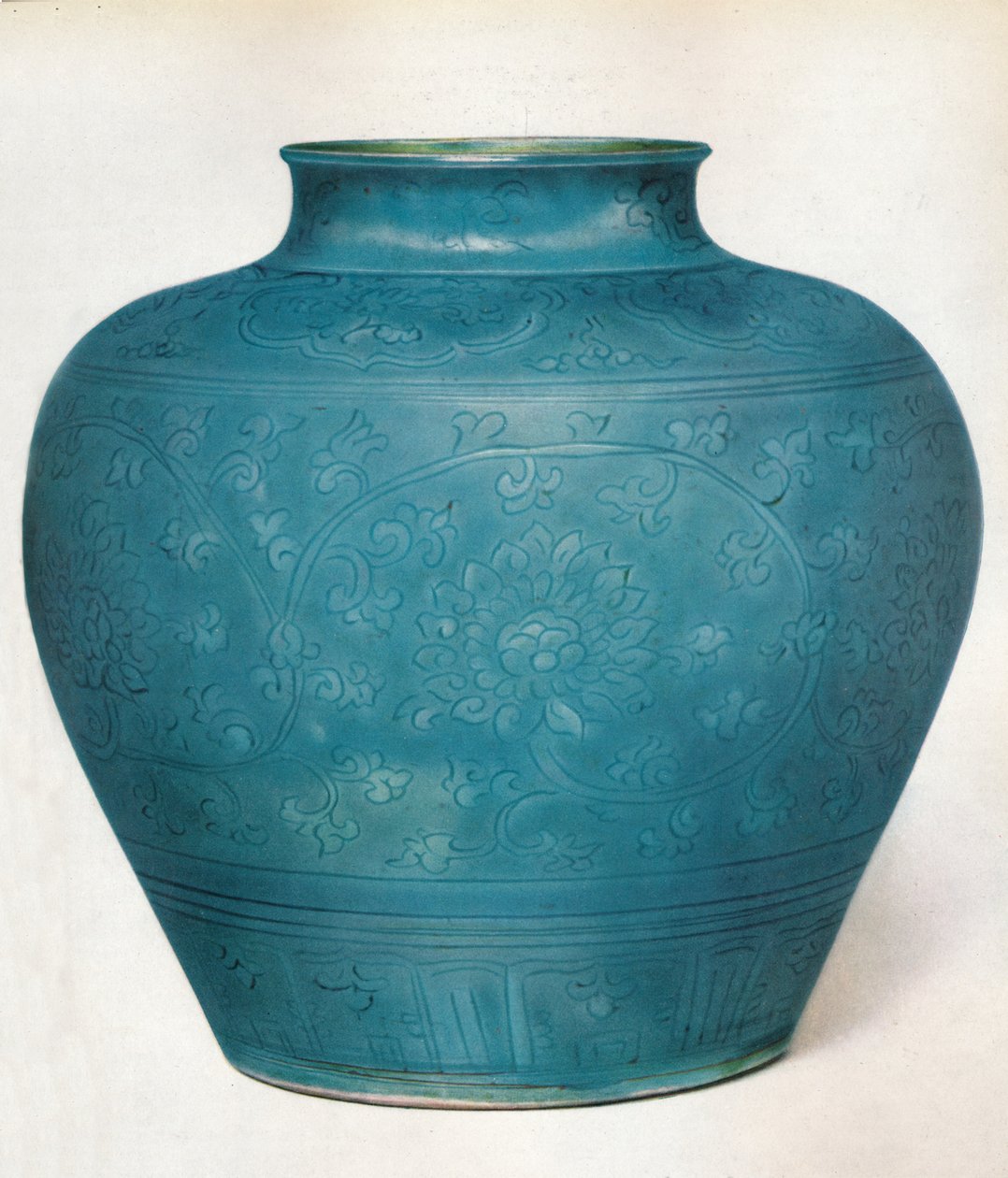 卵型の体と短い収縮した首が付いた花瓶、16世紀、1936 作： 不明
