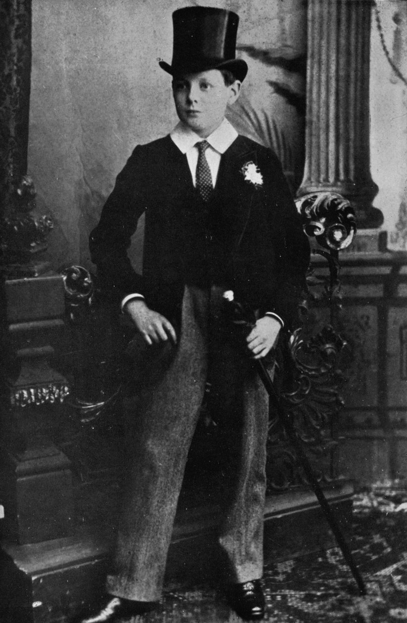 1889年、1945年のハロー少年としてのウィンストンチャーチル 作： 不明