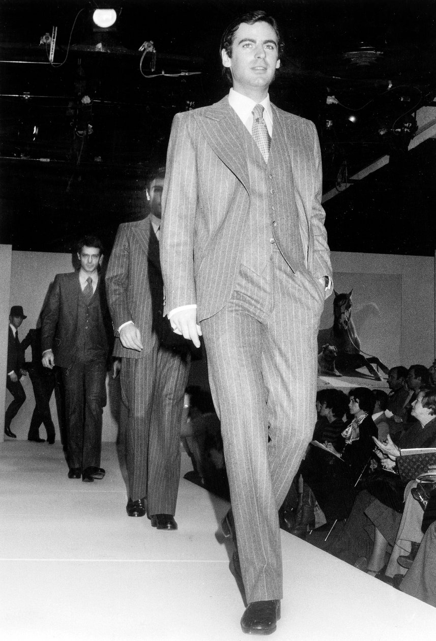 ピエールカルダン1973-1974春夏コレクションの男性ファッションショー、1977年2月7日 作： 不明不明