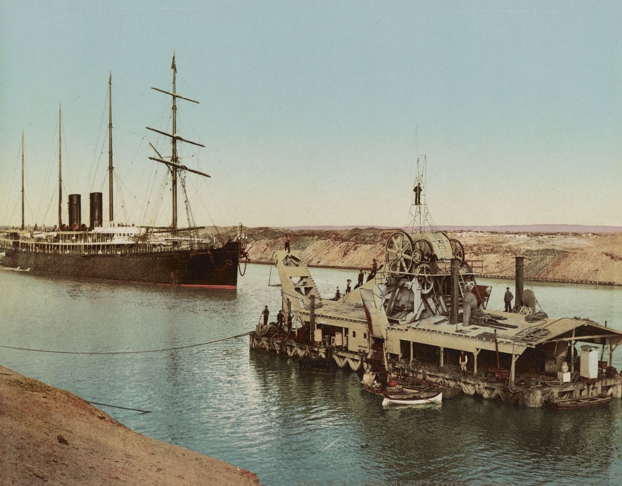 スエズ運河、船と浚渫機、c.1900 作： 不明不明