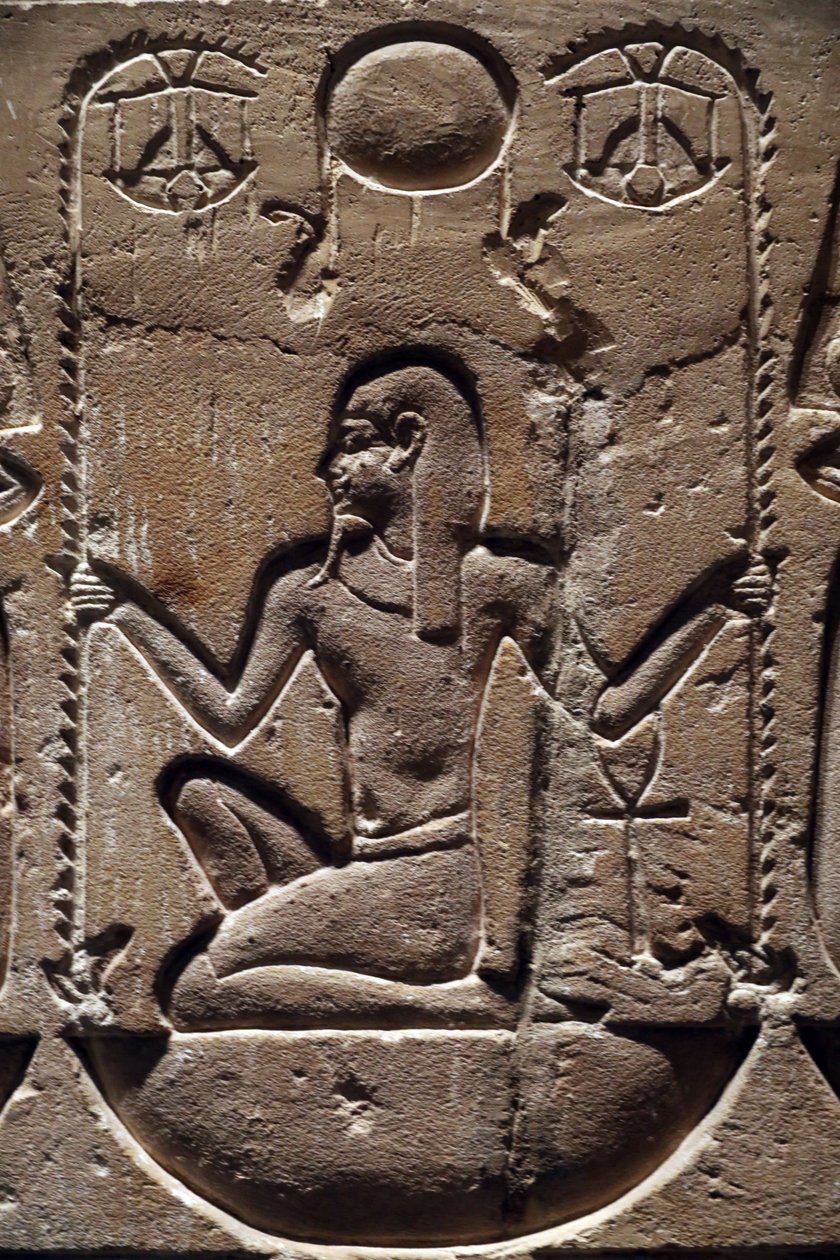 エジプト、メダムド、モントゥ寺院の扉、詳細 紀元前 221 ～ 205 年 作： 無名の画家
