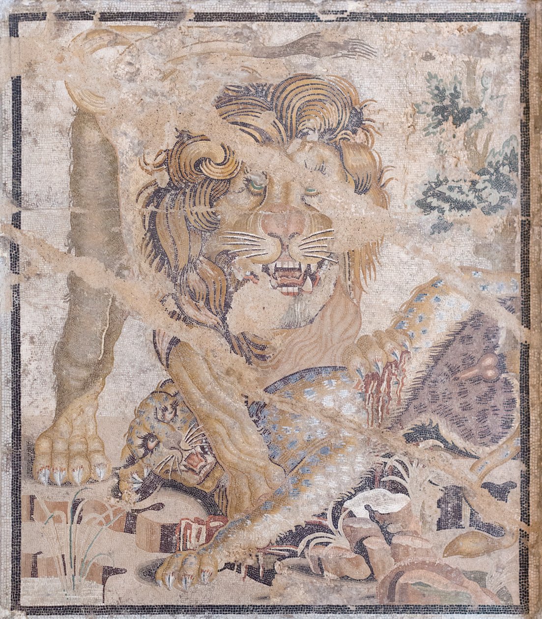 ライオンとヒョウ（モザイク） 作： 無名の画家