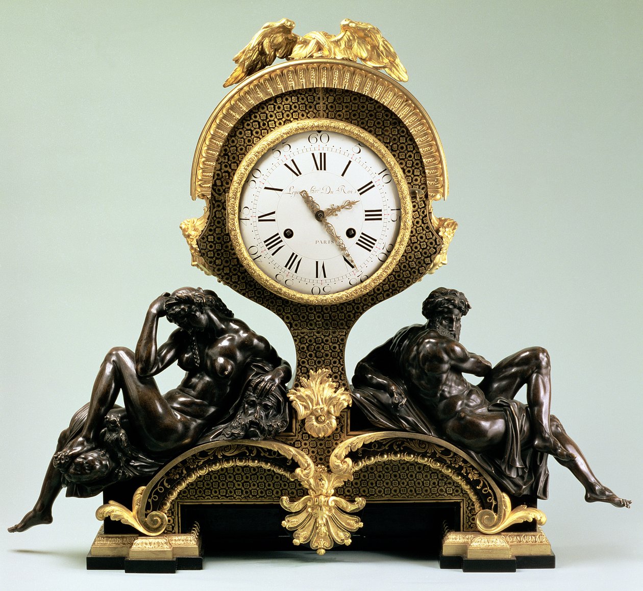 昼と夜の数字が描かれたマントルピース時計、ジャン・アンドレ・ルポーテ（1720-88）、パリ（金箔と緑青銅） 作： 不明