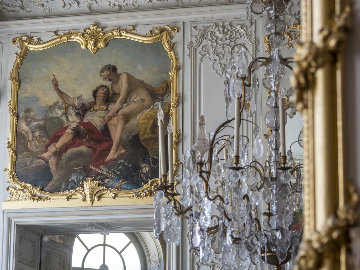 火星と金星。カルル・ファン・ロー（1705-1765）の絵画。パリのホテル・ド・スービズの王子の部屋 作： 不明